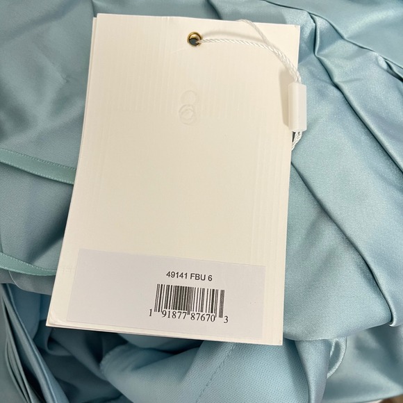 Mac Duggal  Blue Long Sleeve One Shoulder Satin High Low A-line Gown Size‎ 6 NEW - Picture 8 of 10